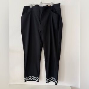 🆕 Chico's Perfect Stretch embroidered-hem Josie pull-on ankle Black Pants *NWT*